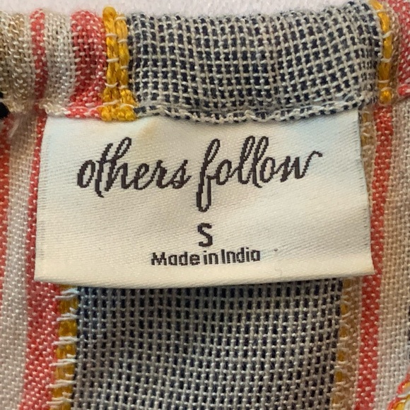 Open Back Halter Top - Picture 7 of 7